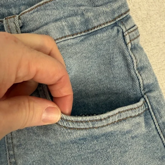 Vibrant MIU Wide  Leg Jeans Size 5 W26 Light Wash Patch Pocket Cropped Denim - Picture 7 of 16